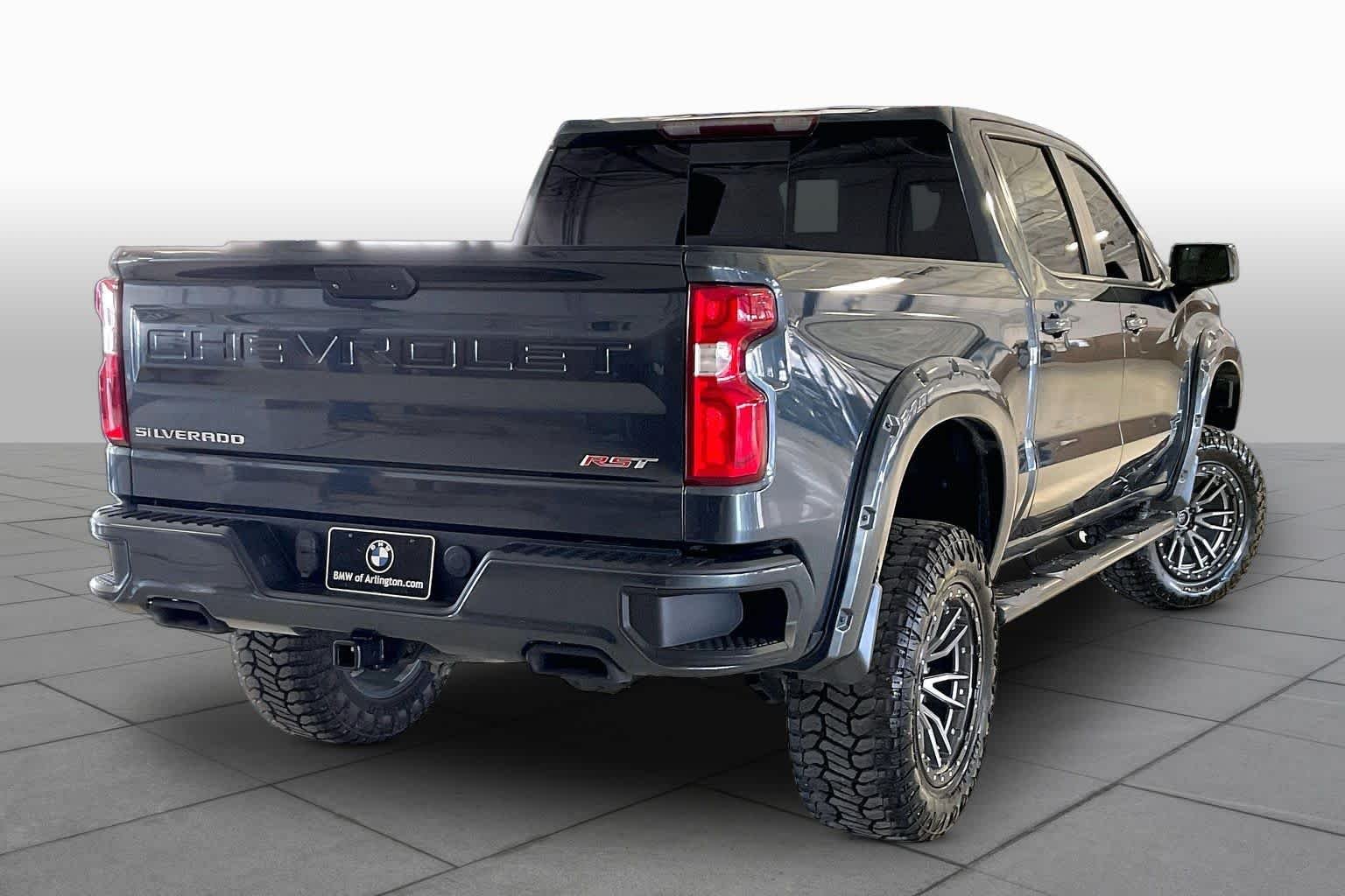 Used 2019 Shadow Gray Metallic Chevrolet RST image 12