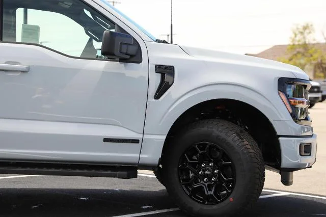New 2026 Avalanche Ford XLT image 6