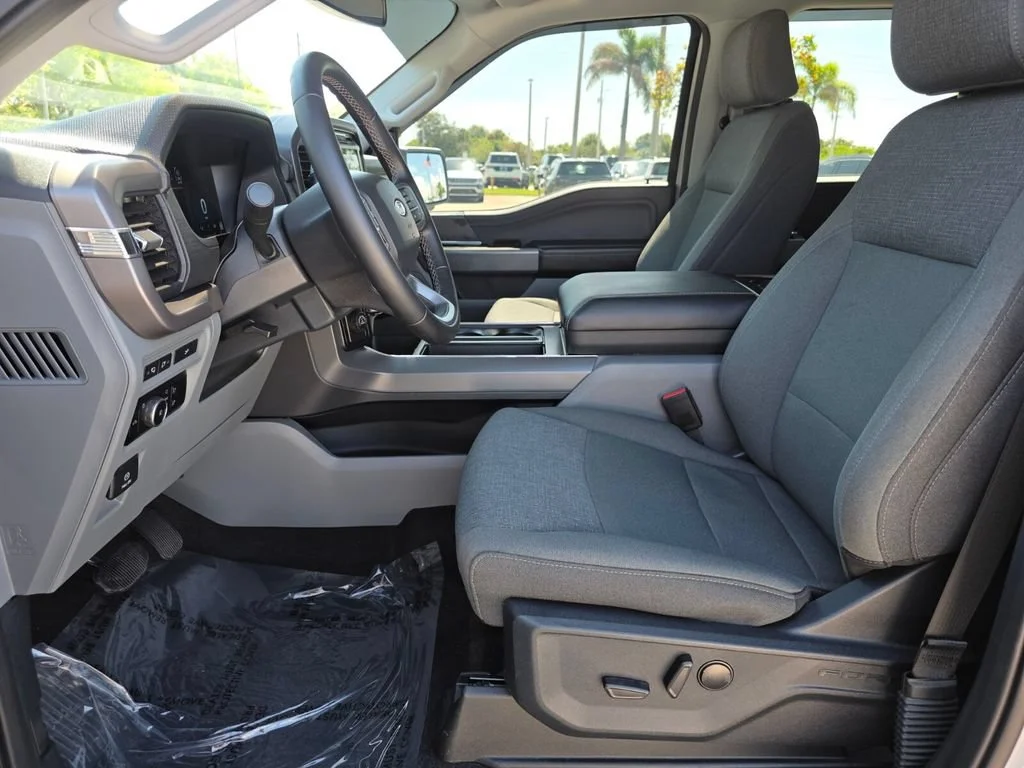 Used 2024 Avalanche Ford XLT image 27