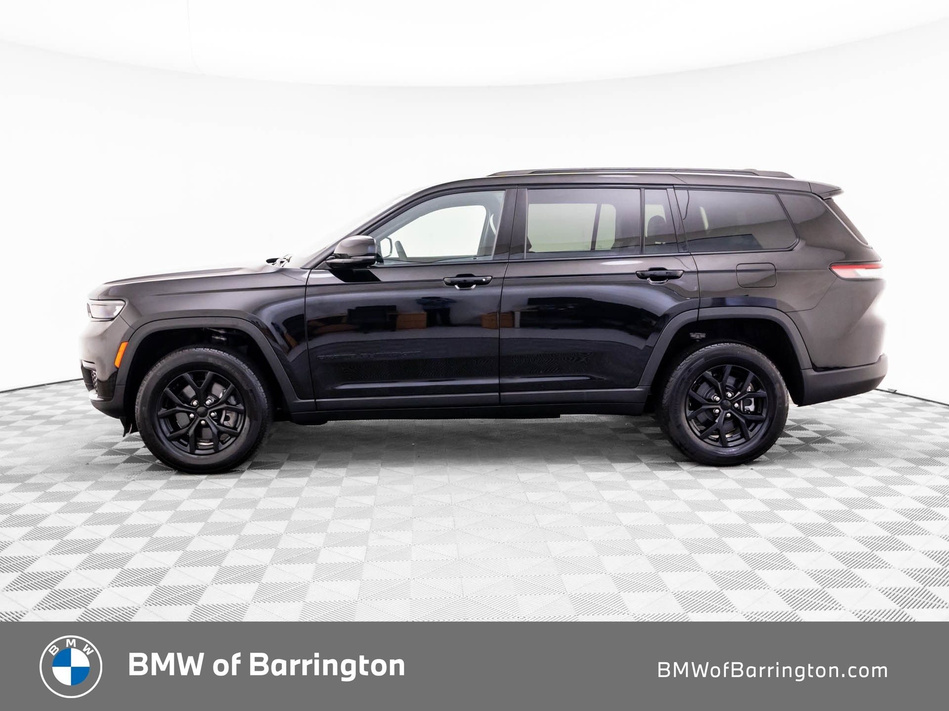 Used 2024 Black Jeep Altitude image 2