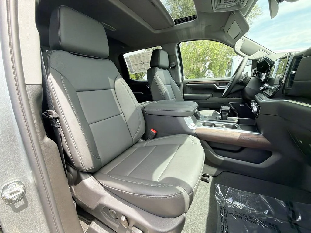 2026 GMC Sierra 1500 SLT - Photo 36