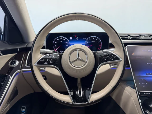 Certified Used 2023 Obsidian Black Metallic Mercedes-Benz S 500 image 25