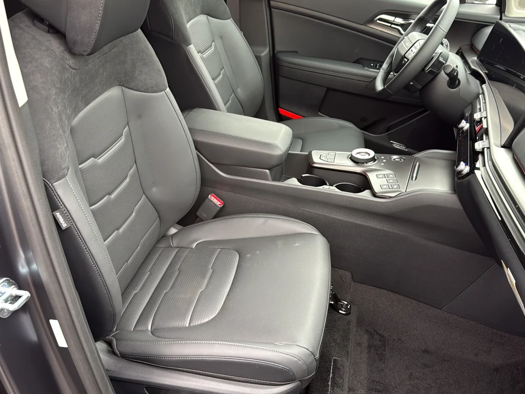 New 2026 Shadow Matte Gray Kia SX-Prestige image 9