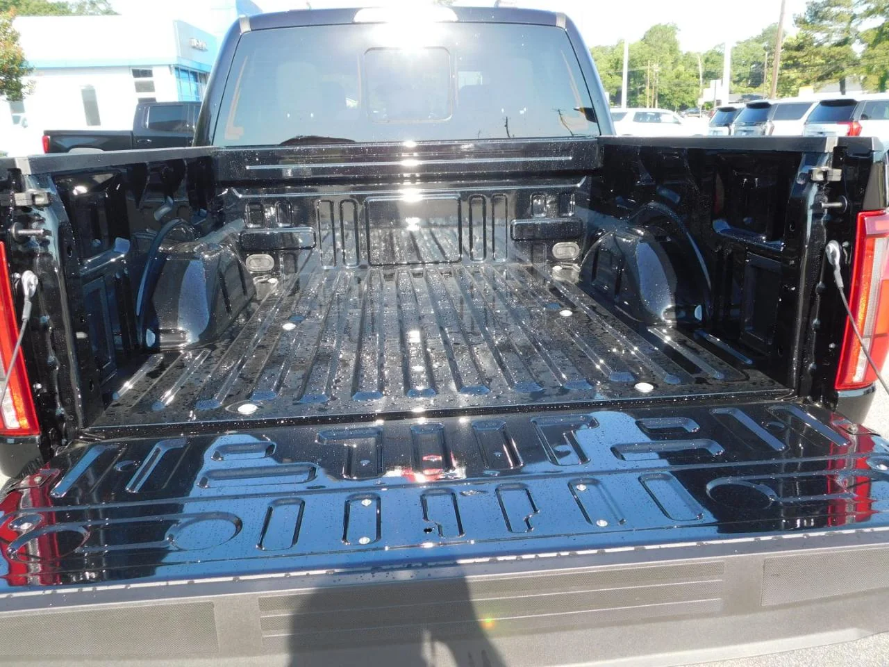 New 2026 Agate Black Metallic Ford Lariat® image 10