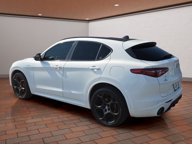 Used 2022 White Alfa Romeo Veloce image 7