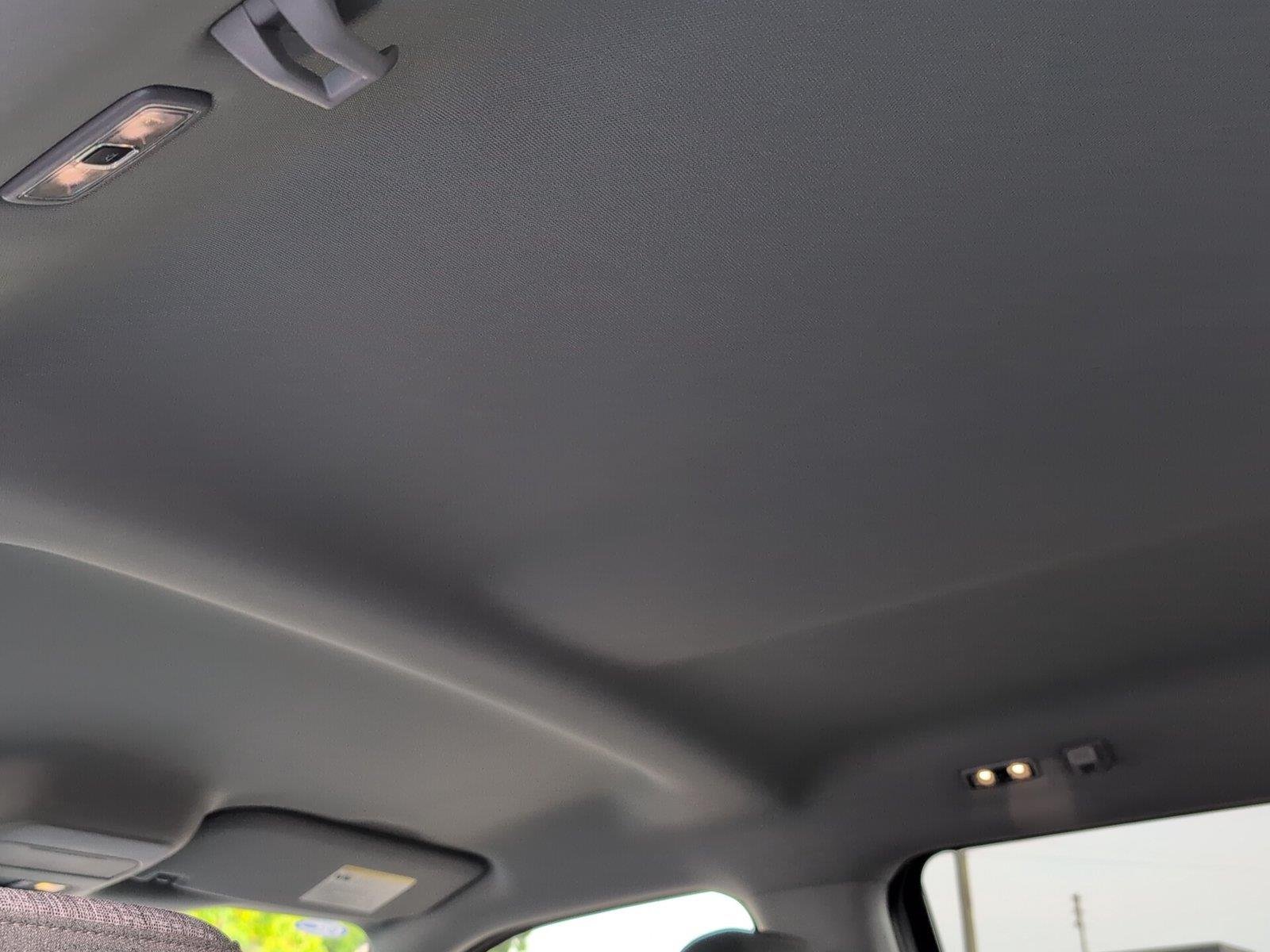 Used 2023 Iconic Silver Ford XLT image 29