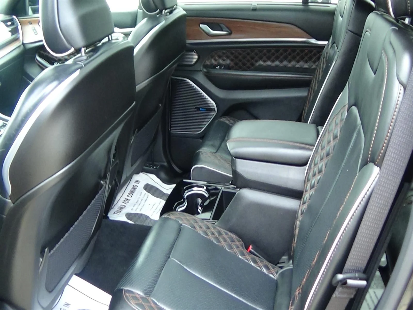 Used 2025 Diamond Black Crystal Pearl Coat (pxj) Jeep Summit image 12