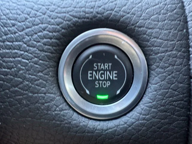 Used 2024 Red GMC Denali image 31