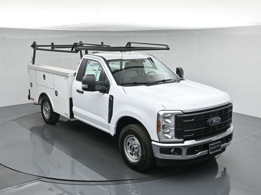New 2026 Oxford White Ford XL image 40