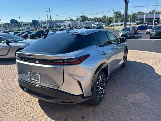 New 2026 Iridium Lexus PREMIUM AWD image 8
