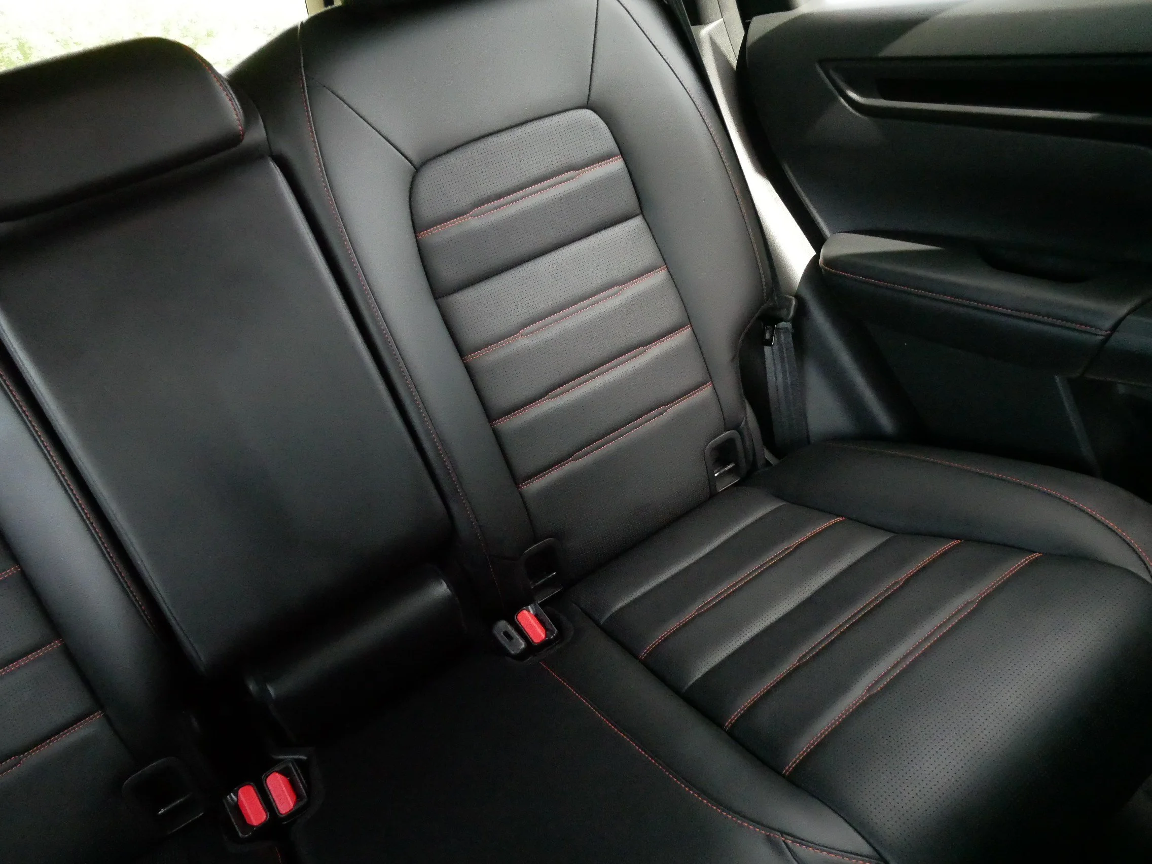 Certified Used 2025 Platinum White Pearl Honda Sport-L image 14