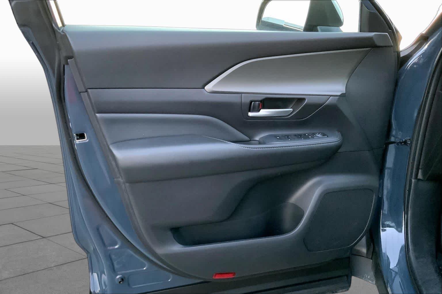 Used 2025 Storm Cloud Toyota XLE image 19