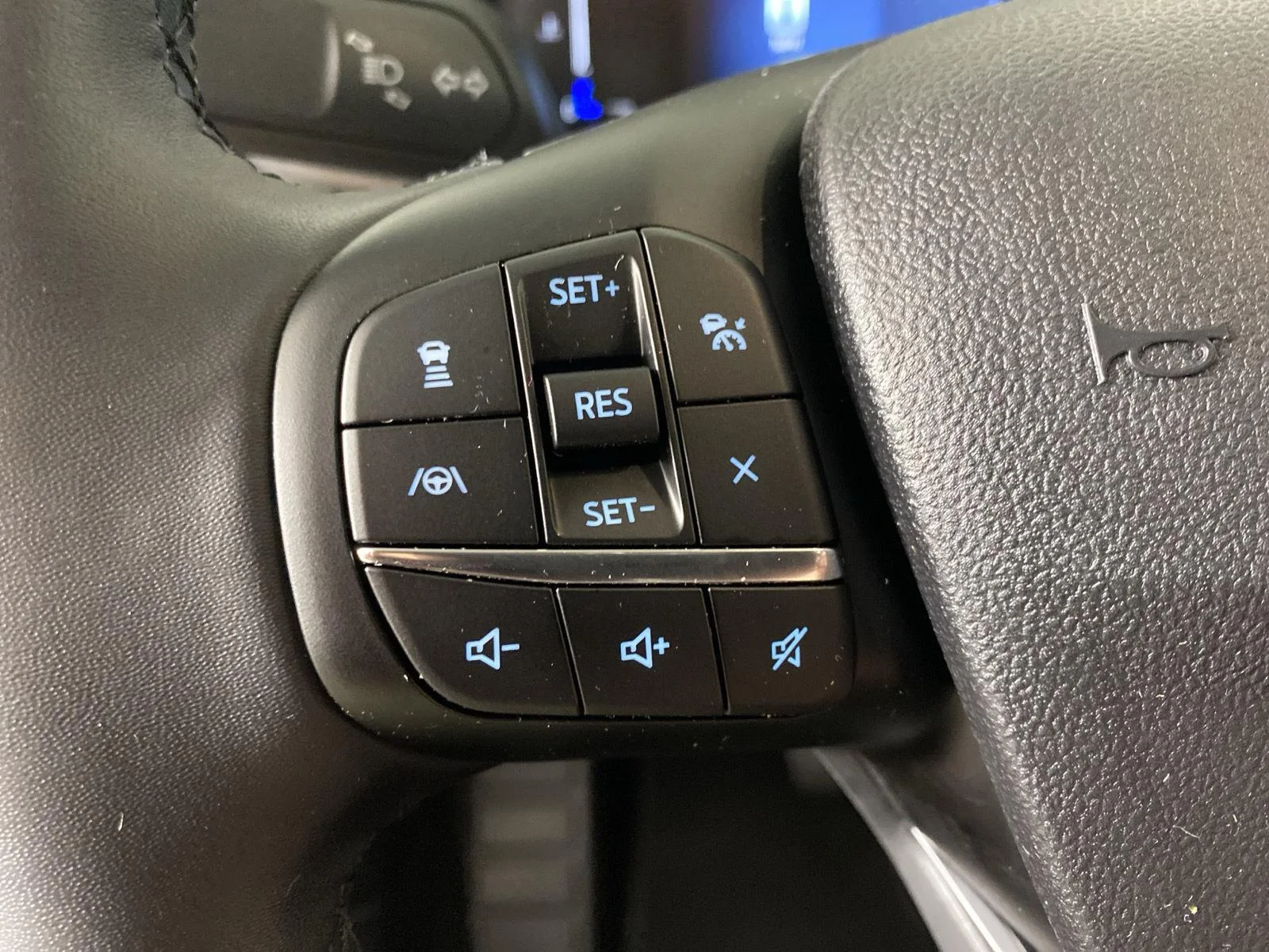 New 2026 Carbonized Gray Metallic Ford Big Bend® image 15