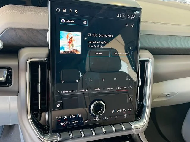 2026 GMC Yukon XL Denali - Photo 10