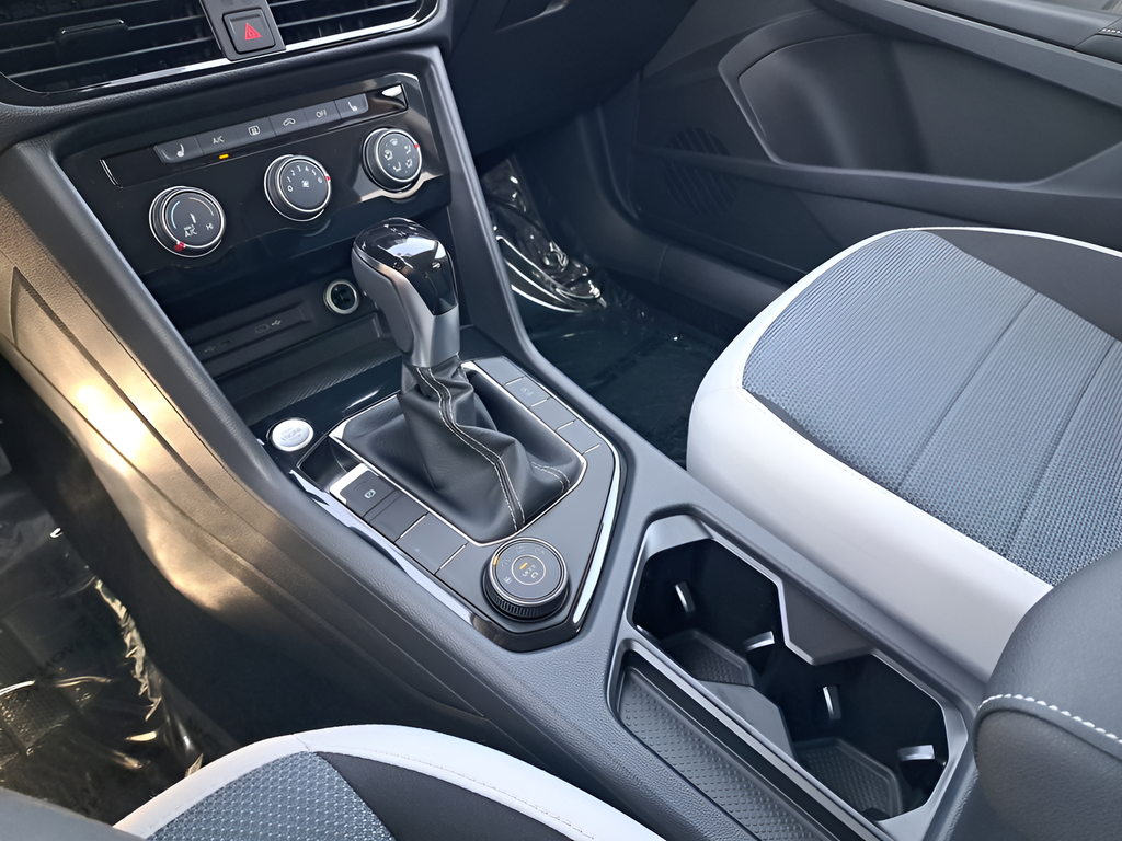 New 2025 Black Volkswagen 1.5T S image 29