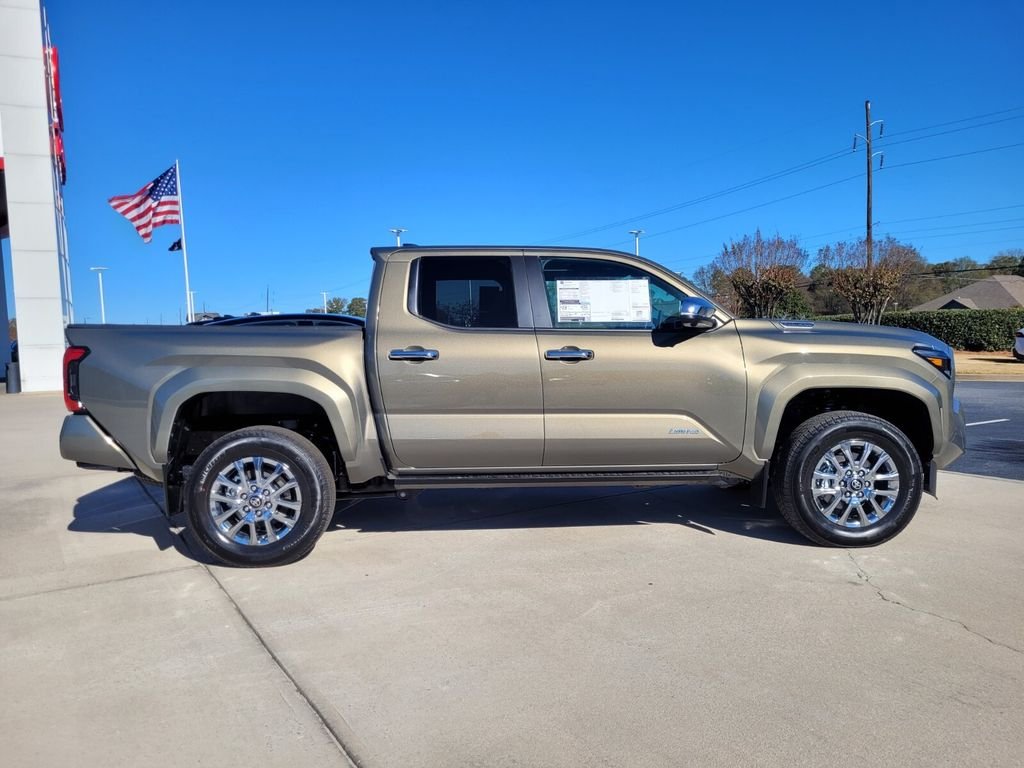 2025 Toyota Tacoma Limited - Photo 10