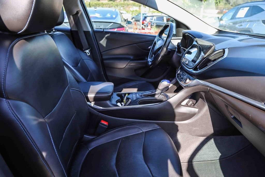 2018 Chevrolet Volt Premier - Photo 17