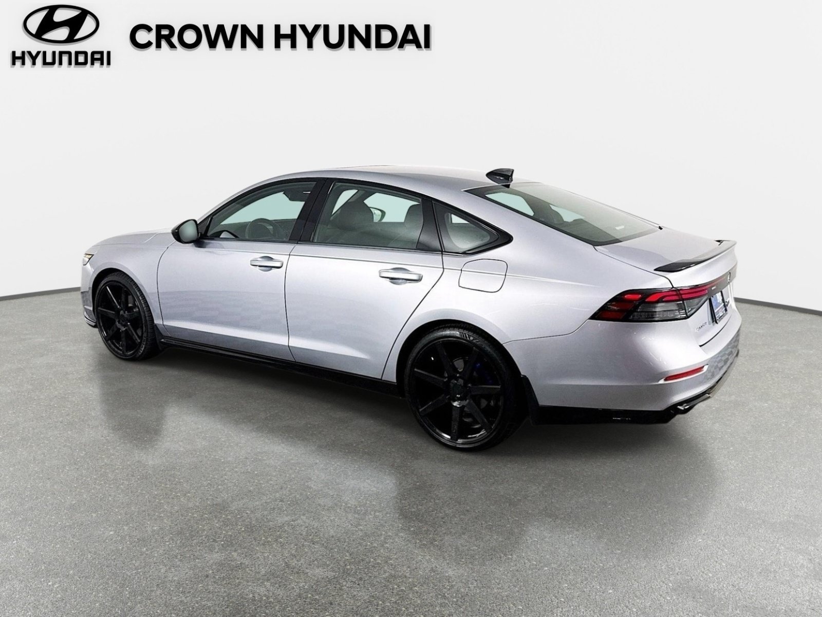 Used 2023 Silver Metallic Honda Sport-L image 7