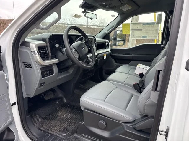 New 2026 Oxford White Ford F-350® XL image 9