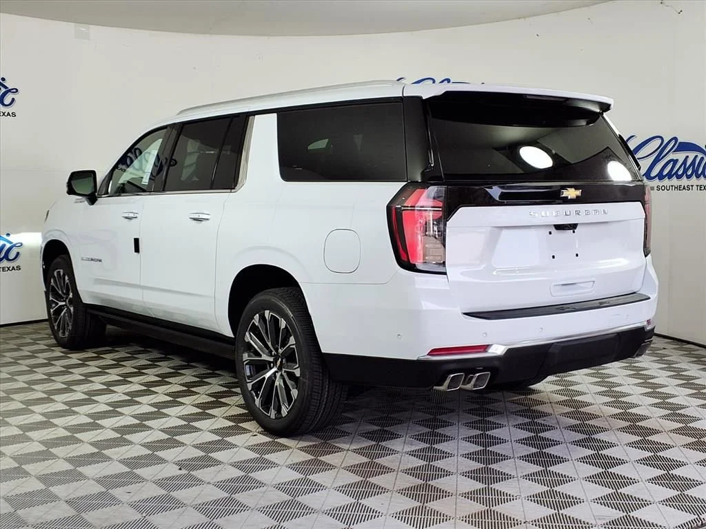 New 2026 Polar White Tricoat Chevrolet High Country image 2