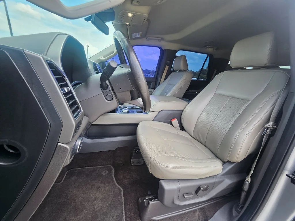 Certified Used 2021 Silver Ford XLT image 4