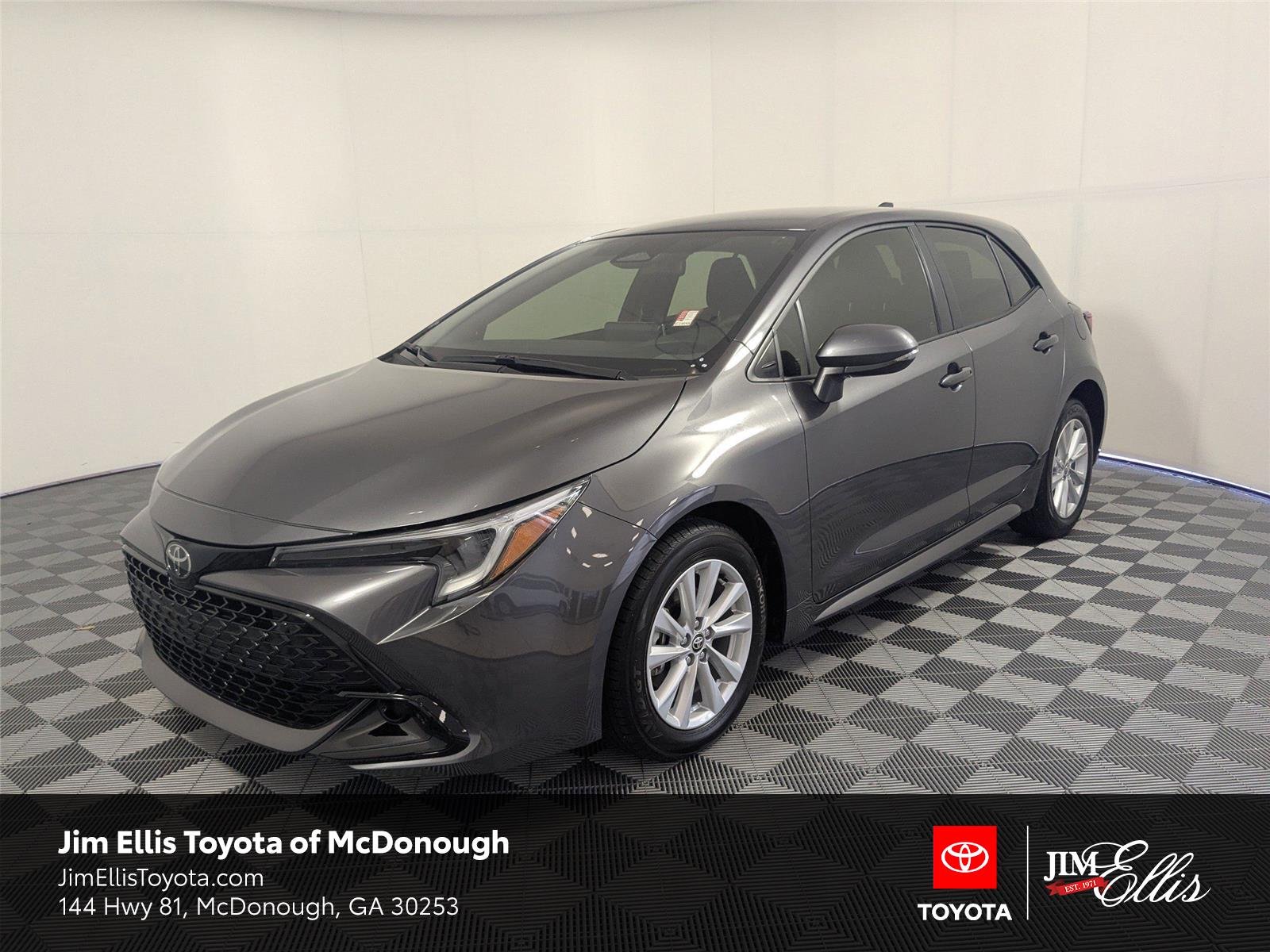 2025 Toyota Corolla Hatchback SE