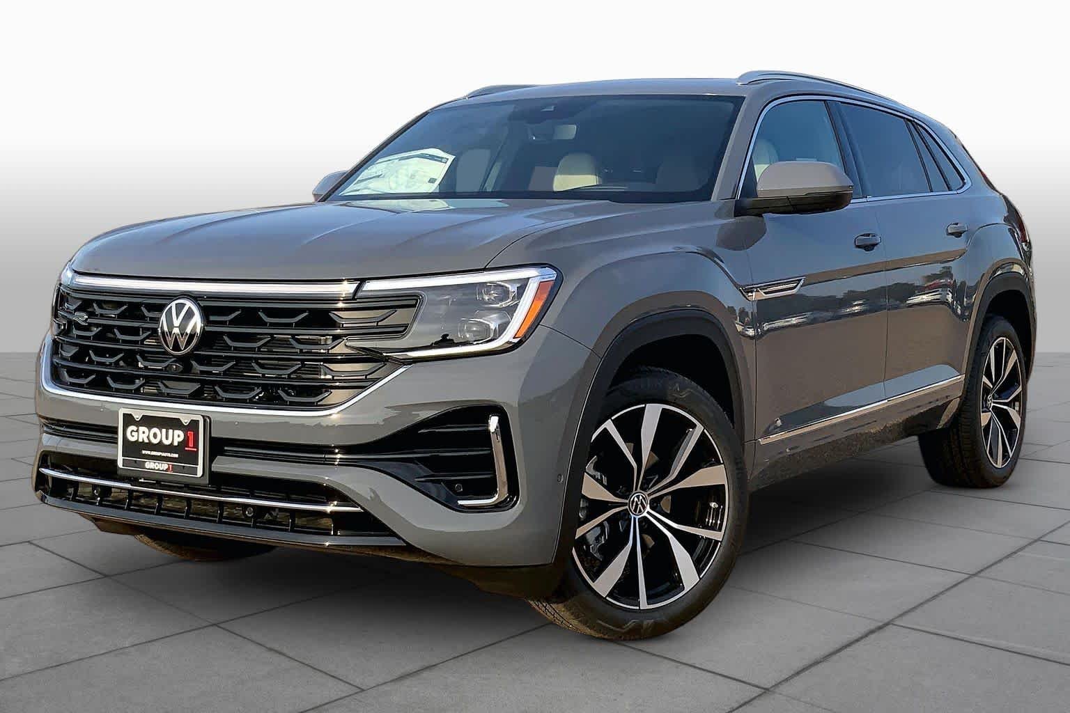 New 2026 Volkswagen Atlas Cross Sport 2.0T SEL Premium R-Line With Navigation &amp; AWD