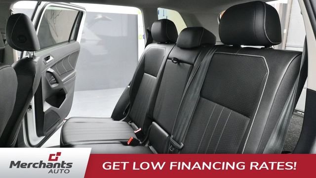 Used 2022 White Volkswagen 2.0T SE image 21