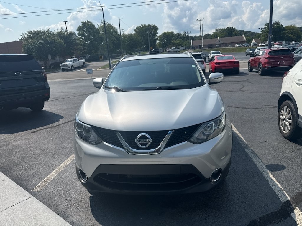 Used 2017 Nissan Rogue Sport SV with VIN JN1BJ1CR5HW127022 for sale in Clinton, TN