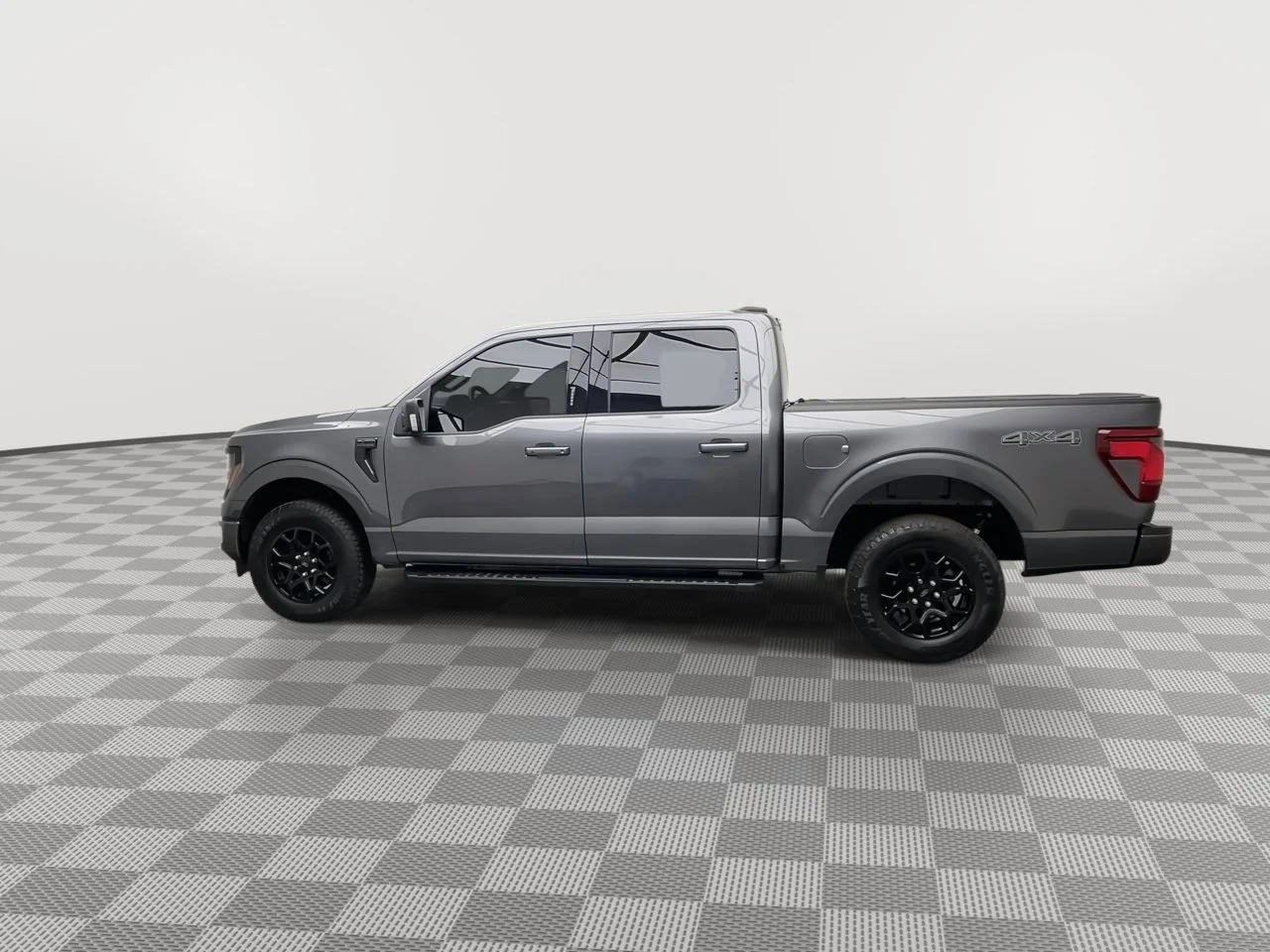 Used 2024 Gray Ford XLT image 40