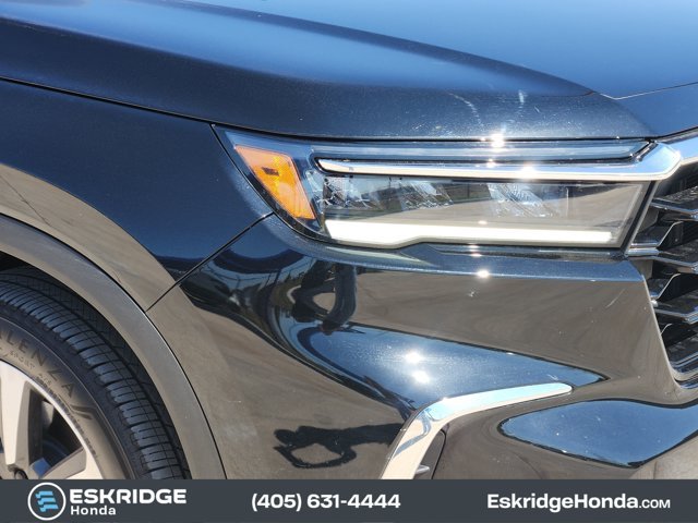 Used 2025 Black Honda Elite image 9