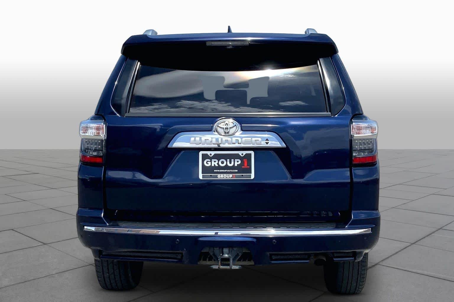 Used 2017 Nautical Blue Metallic Toyota Limited image 5
