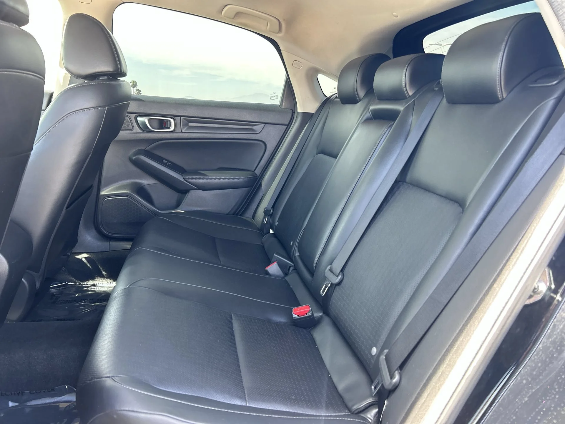 2024 Honda Civic Hatchback EX-L - Photo 25