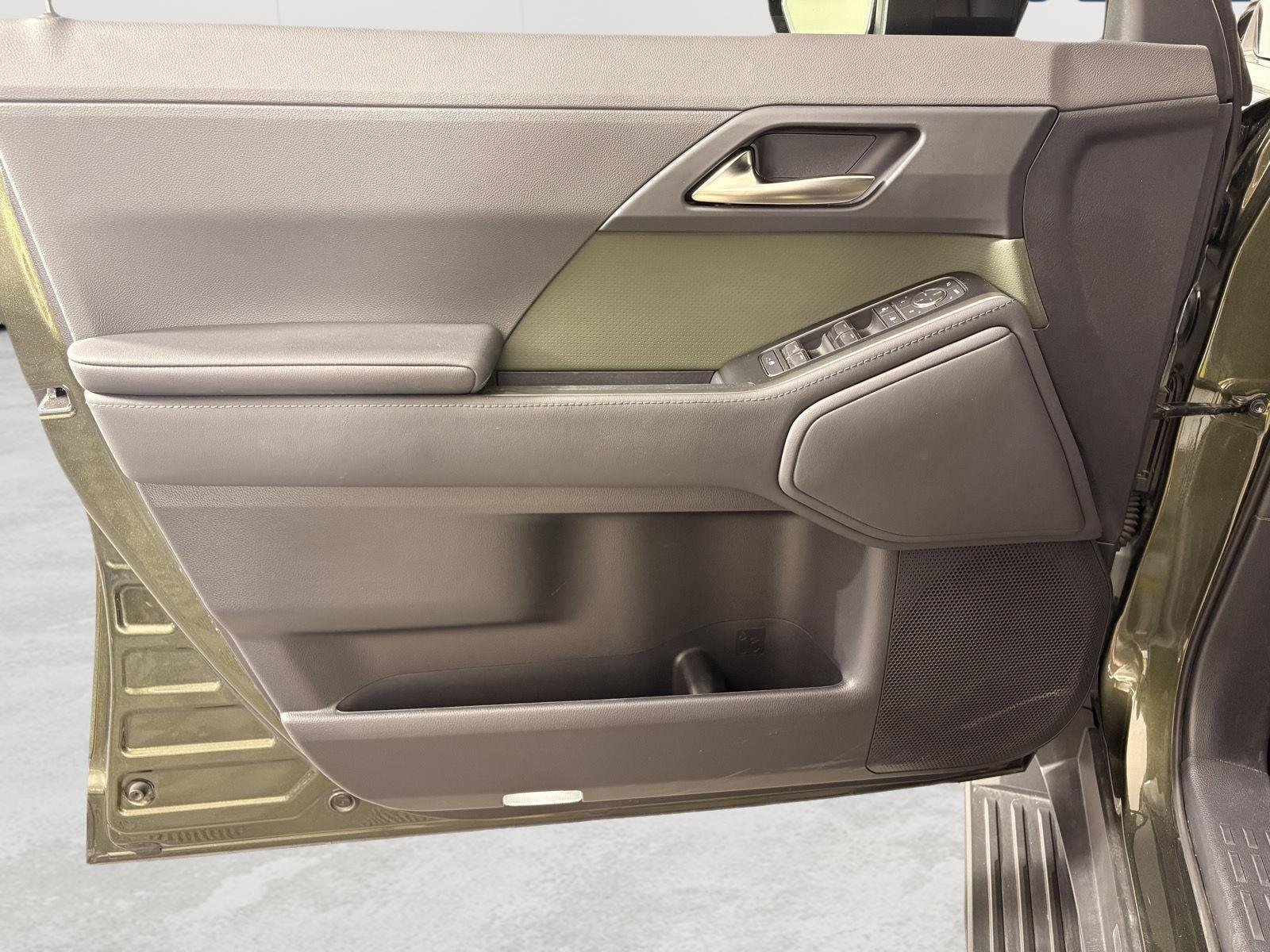 Used 2025 Nori Green Pearl Lexus GX 550 Overtrail image 14