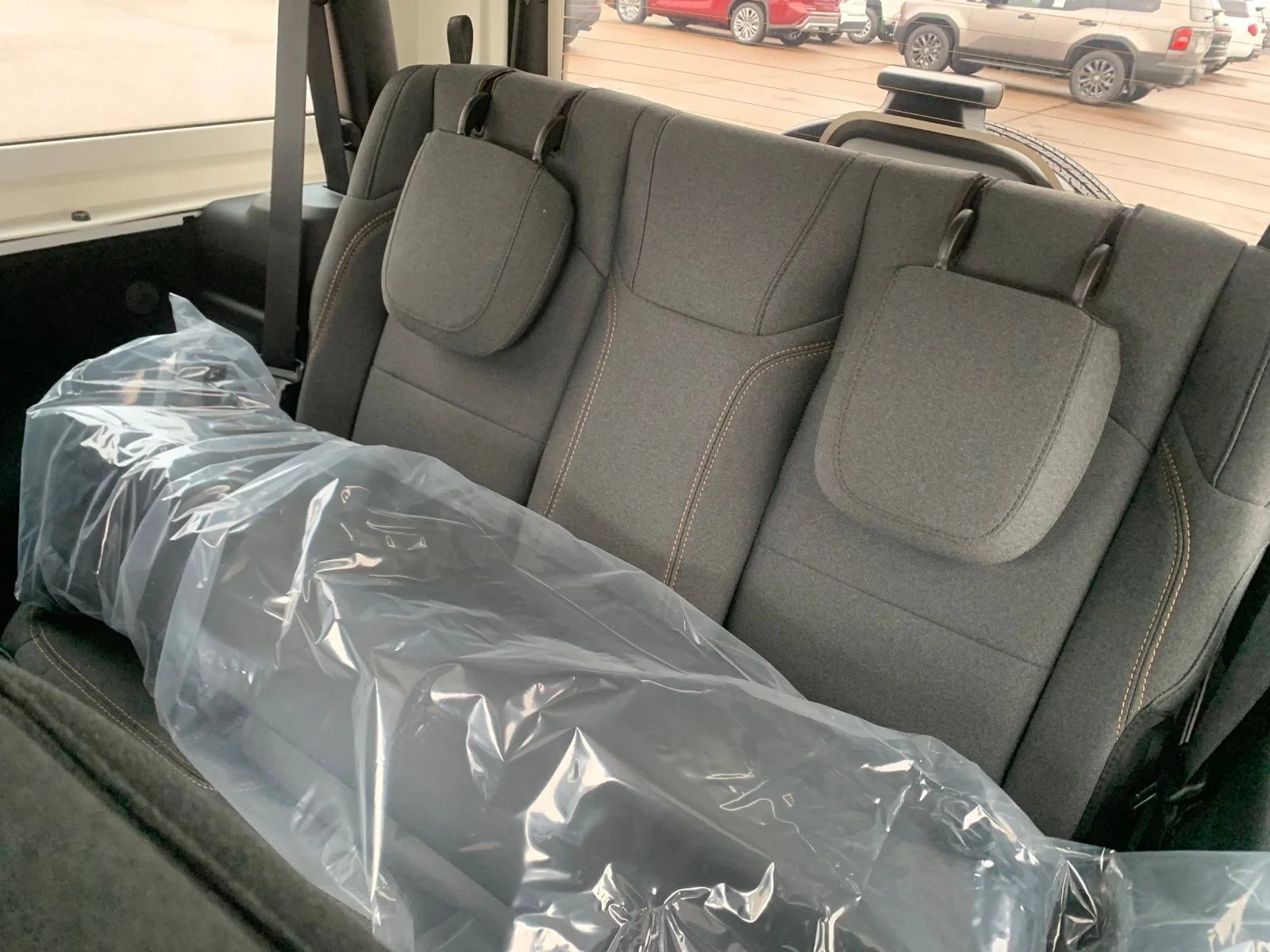 New 2026 Bright White Clear-Coat Exterior Paint Jeep Sport image 23