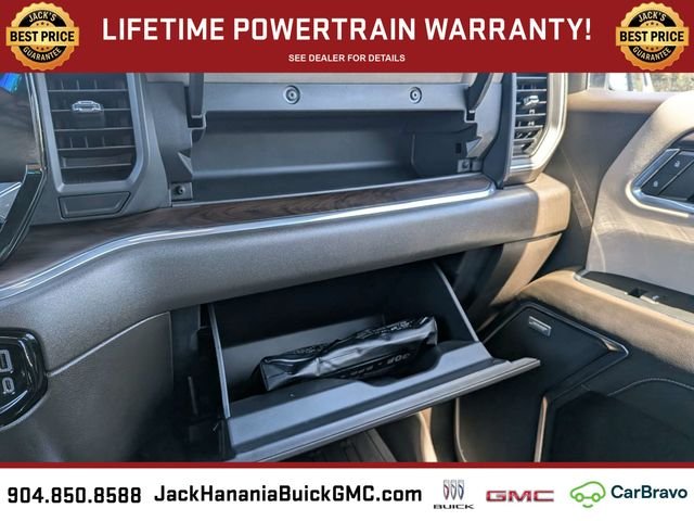 Used 2023 White GMC SLT image 26