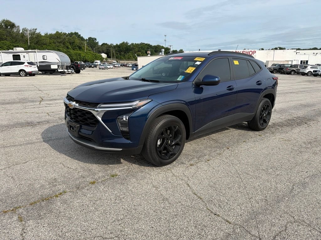 2024 Chevrolet Trax LT's photo