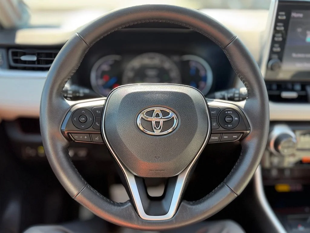 Used 2022 White Toyota Limited image 13