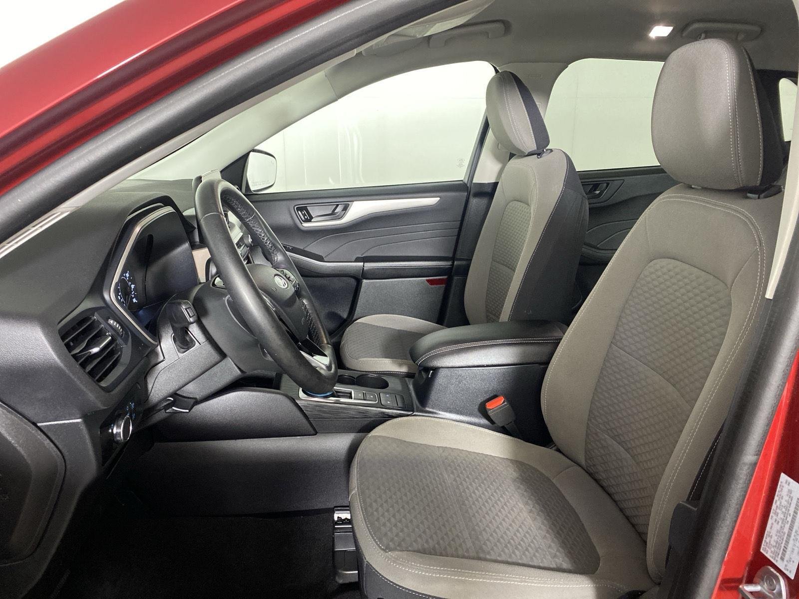 Used 2022 Rapid Red Metallic Tinted Clearcoat Ford  image 13