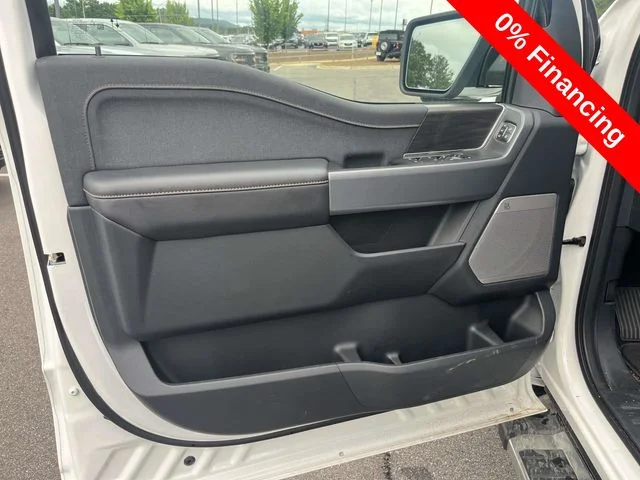 New 2026 Star White Metallic Tri-Coat Ford Lariat image 13