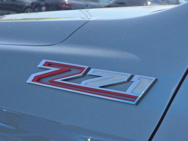 Used 2025 Gray Chevrolet Z71 image 9