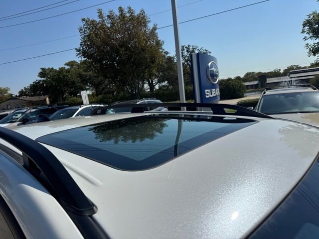 Used 2024  Subaru Premium image 3