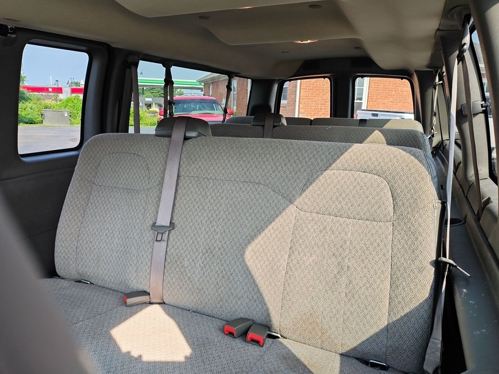 Used 2025 White Chevrolet LT image 14