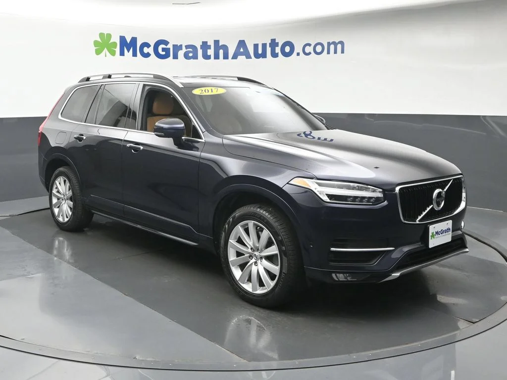 Used 2017 Blue Volvo T6 Momentum image 2
