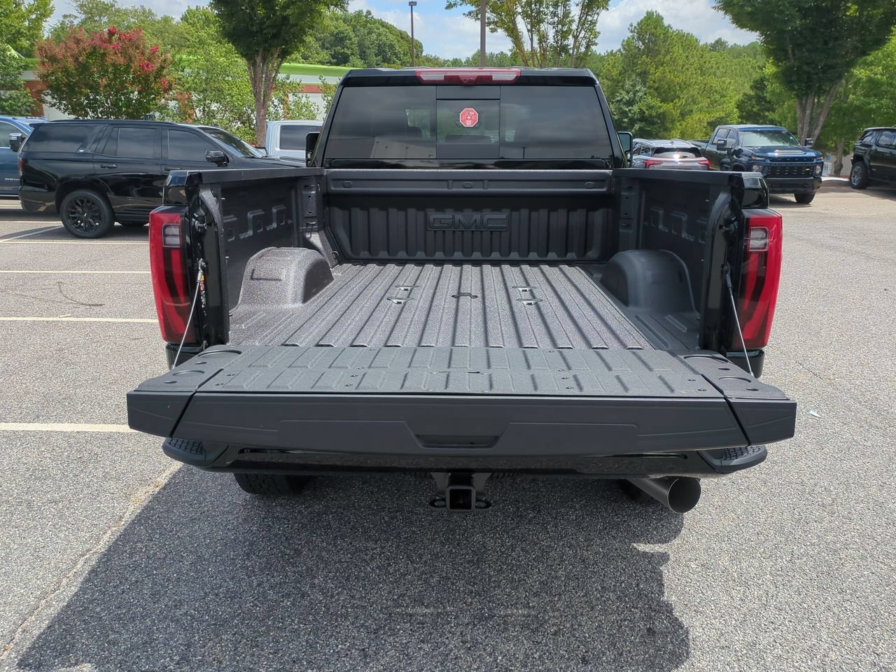 New 2026 Onyx Black GMC Denali Ultimate image 27