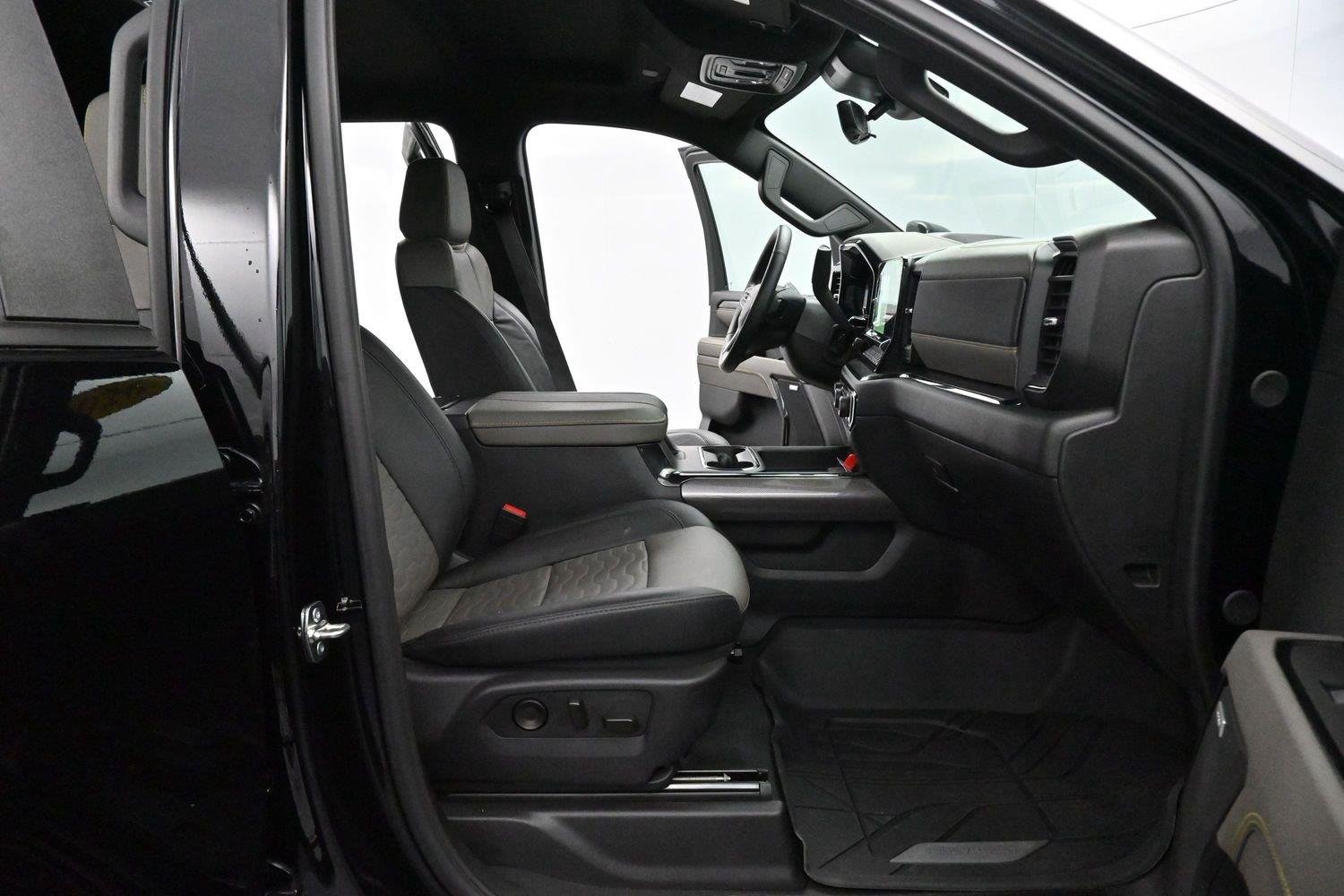 Used 2026 Black Chevrolet ZR2 image 31