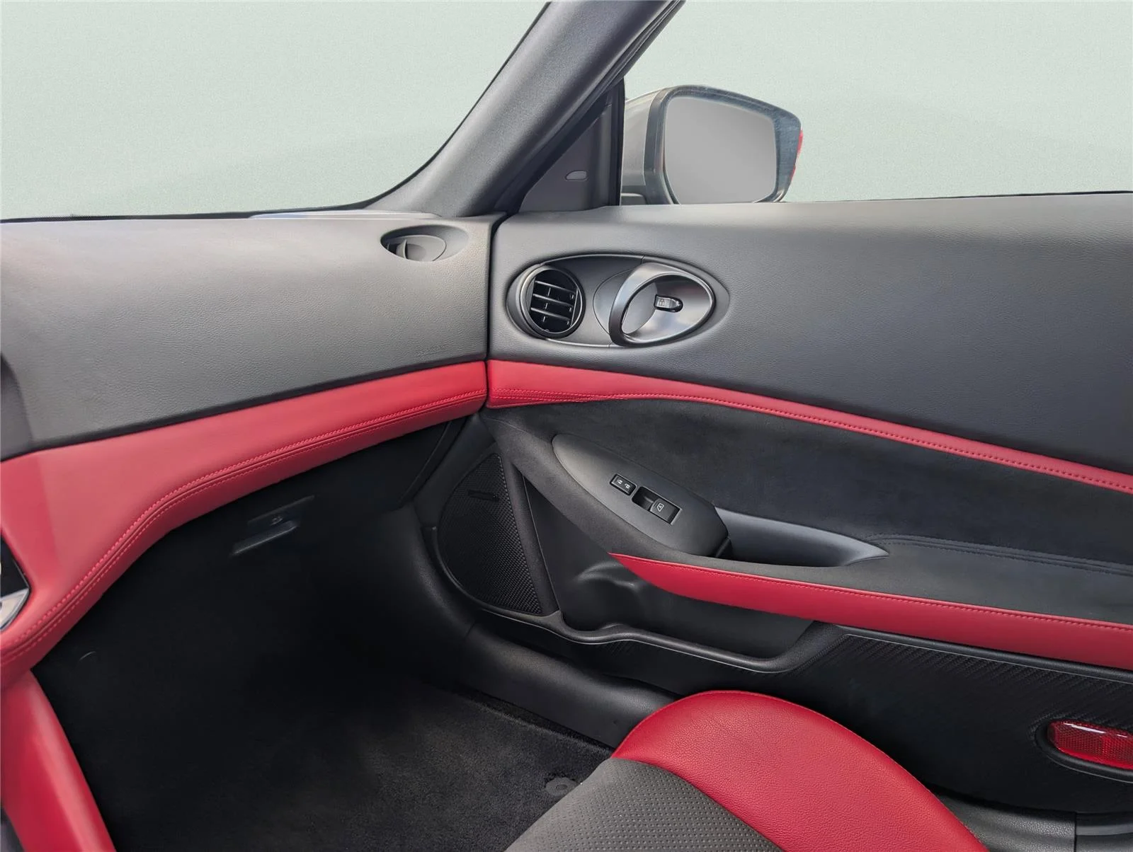 Used 2024 Black Diamond Pearl Nissan Performance image 10