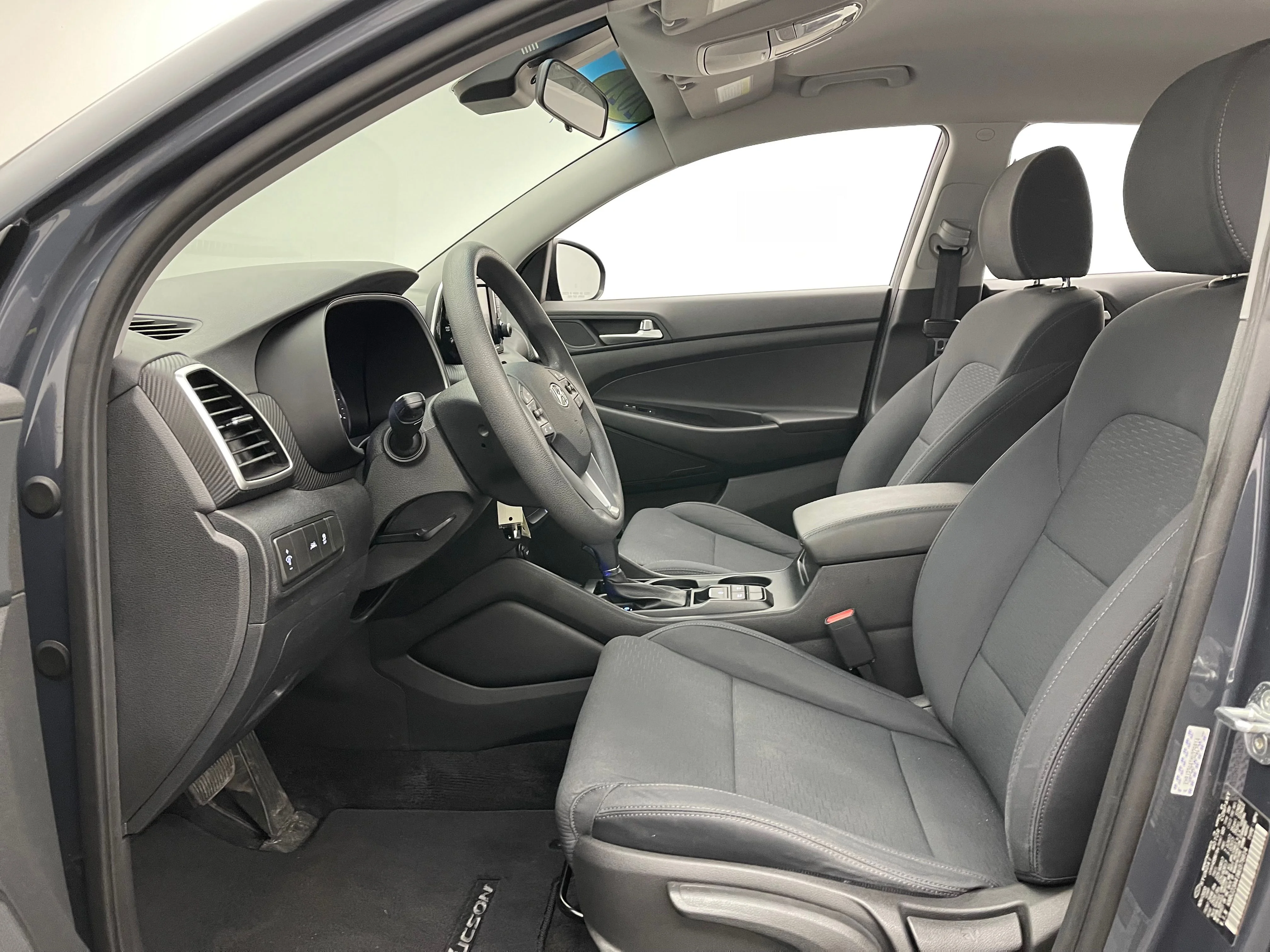 Used 2021 Dusk Blue Hyundai SE image 14
