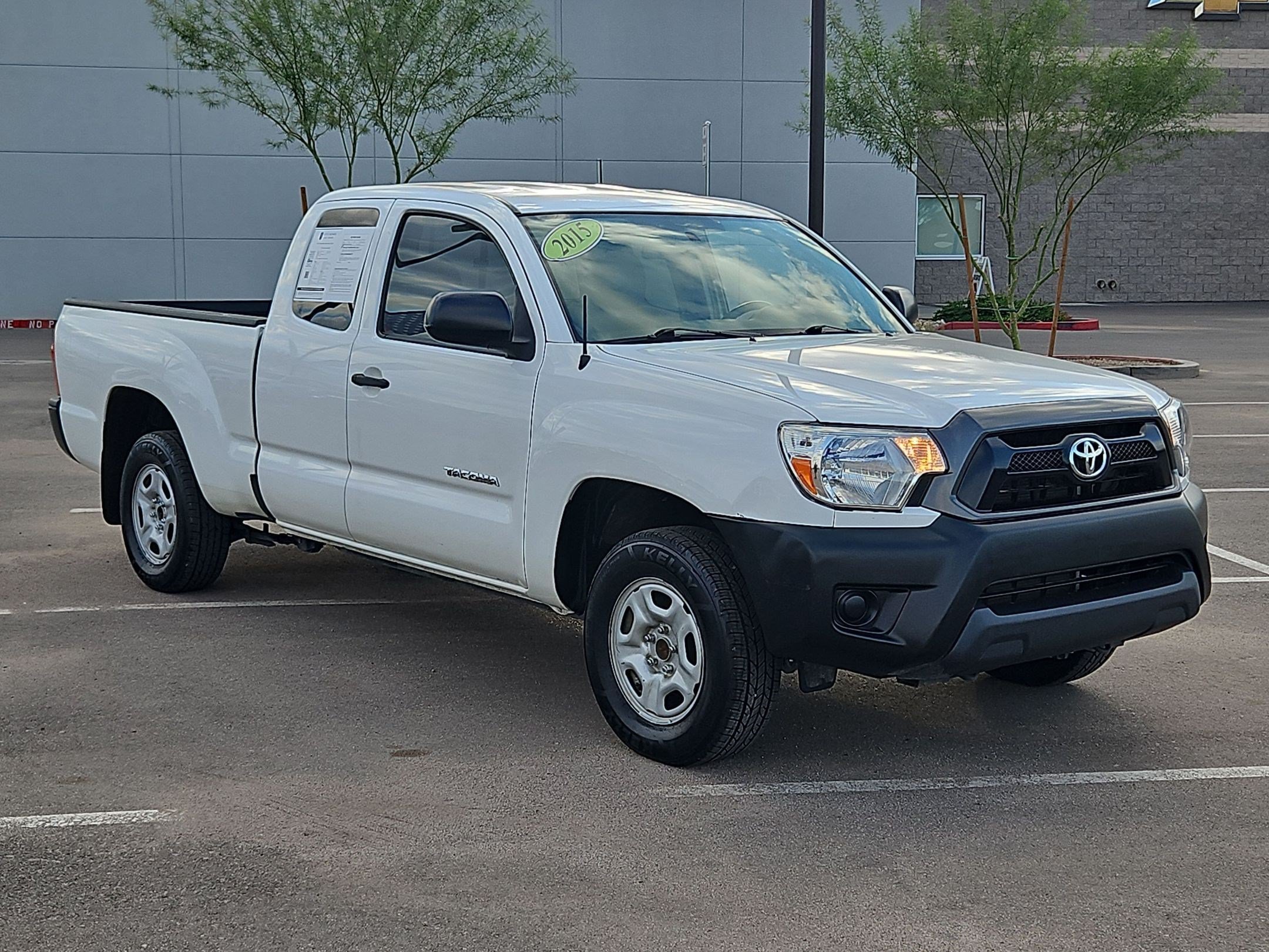 Used 2015 White Toyota BASE image 7