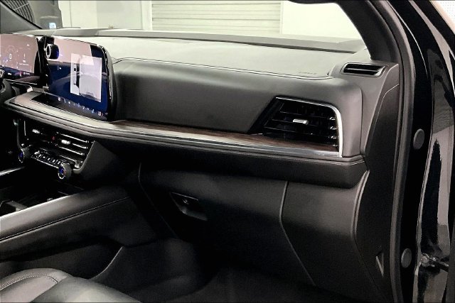 Used 2025 Black Chevrolet Z71 image 19